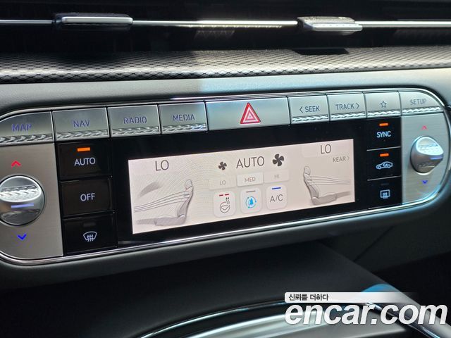 Genesis G90 (RS4) Gasoline 3.5 Turbo AWD 2023 — фото 20