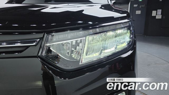 KG Mobility (SsangYong) Very New Tivoli Gasoline 1.5 2WD R-PLUS 2022 — фото 28