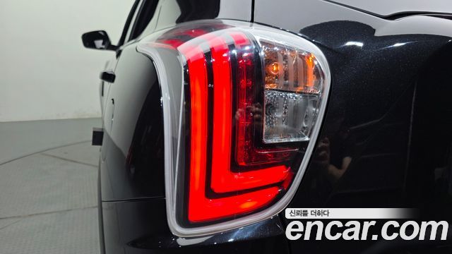 KG Mobility (SsangYong) Very New Tivoli Gasoline 1.5 2WD R-PLUS 2022 — фото 29
