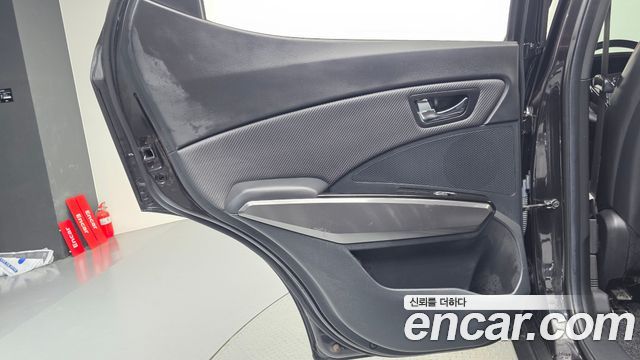 KG Mobility (SsangYong) Very New Tivoli Gasoline 1.5 2WD R-PLUS 2022 — фото 31