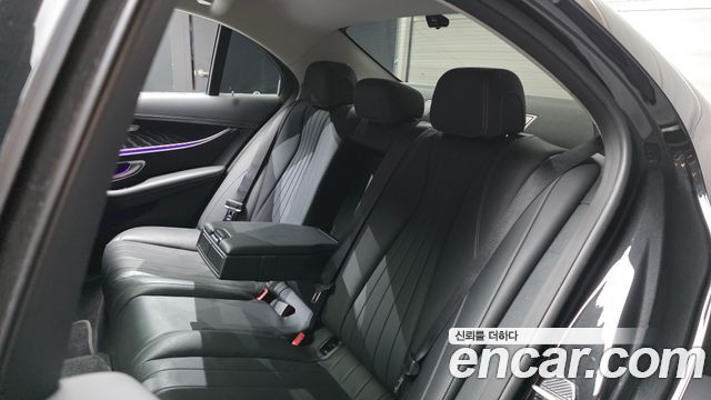 Mercedes-Benz E-Class (W213) E220d 4MATIC Exclusive 2020 — фото 16