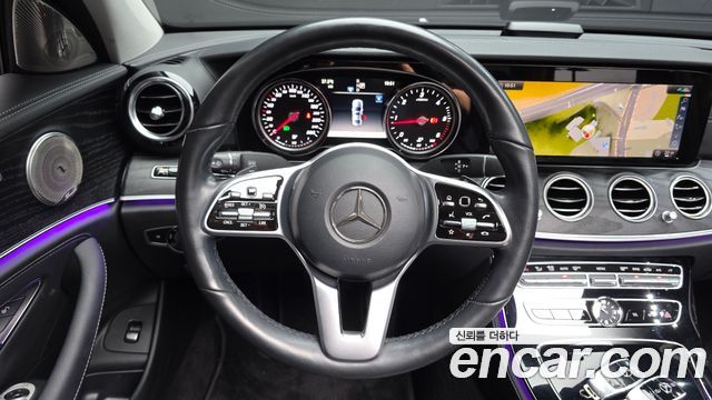 Mercedes-Benz E-Class (W213) E220d 4MATIC Exclusive 2020 — фото 18