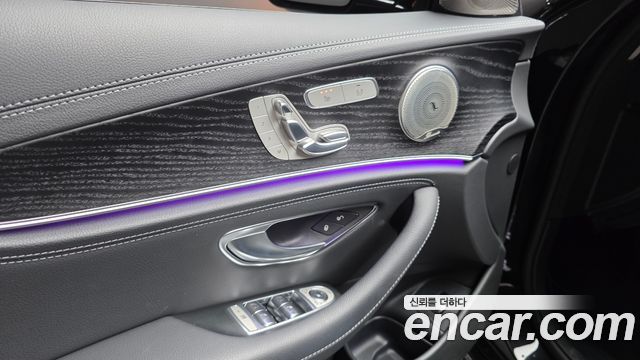 Mercedes-Benz E-Class (W213) E220d 4MATIC Exclusive 2020 — фото 22