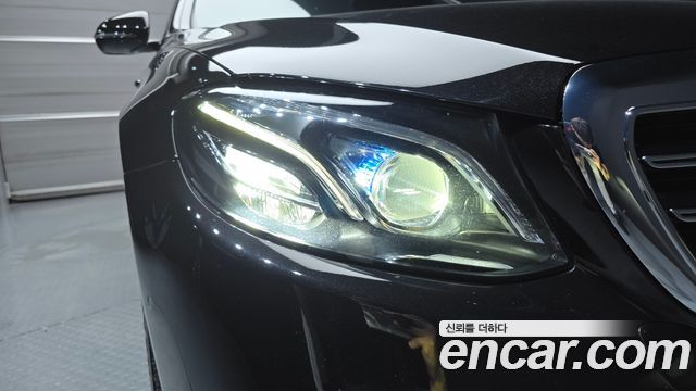 Mercedes-Benz E-Class (W213) E220d 4MATIC Exclusive 2020 — фото 28