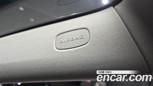 Mercedes-Benz E-Class (W213) E220d 4MATIC Exclusive 2020 — фото 35