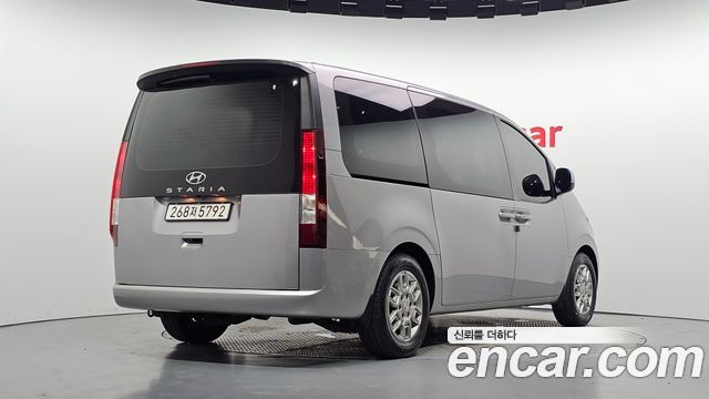 Hyundai Staria L3.5 Tourer 9-Seater Modern 2023 — фото 2
