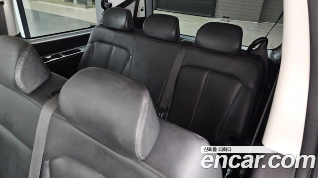 Hyundai Staria L3.5 Tourer 9-Seater Modern 2023 — фото 13