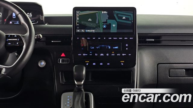Hyundai Staria L3.5 Tourer 9-Seater Modern 2023 — фото 15