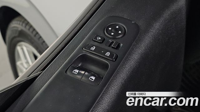 Hyundai Staria L3.5 Tourer 9-Seater Modern 2023 — фото 32