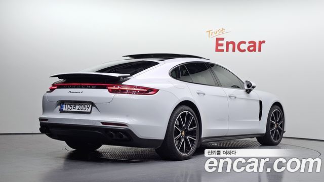 Porsche Panamera (971) 3.0 AWD 2018 — фото 2