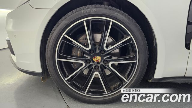 Porsche Panamera (971) 3.0 AWD 2018 — фото 5