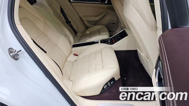 Porsche Panamera (971) 3.0 AWD 2018 — фото 12