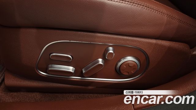 Genesis G90 (RS4) Gasoline 3.5 Turbo AWD 2022 — фото 36