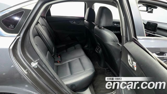Kia K3 Prestige 2020 — фото 12