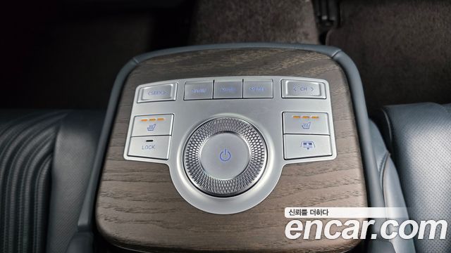 Genesis G80 (RG3) Gasoline 2.5 Turbo AWD 2021 — фото 34