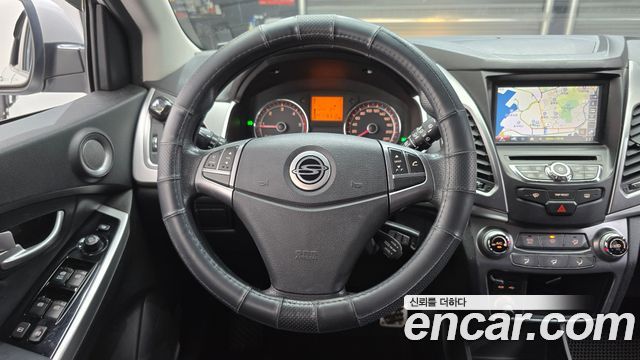 KG Mobility (SsangYong) Korando C 2.0 CVS 2WD Deluxe 2015 — фото 13