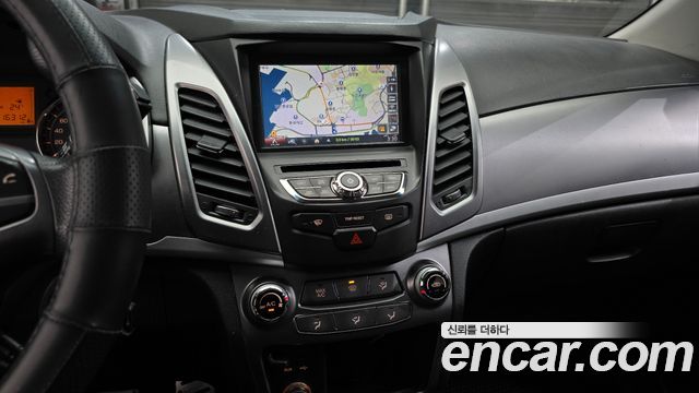 KG Mobility (SsangYong) Korando C 2.0 CVS 2WD Deluxe 2015 — фото 14