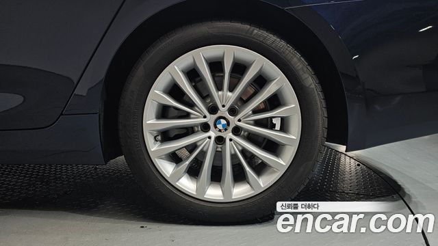 BMW 5 Series (G30) 520d xDrive Luxury Plus 2020 — фото 21