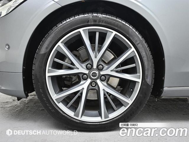 Volvo S90 D5 AWD Momentum 2017 — фото 5