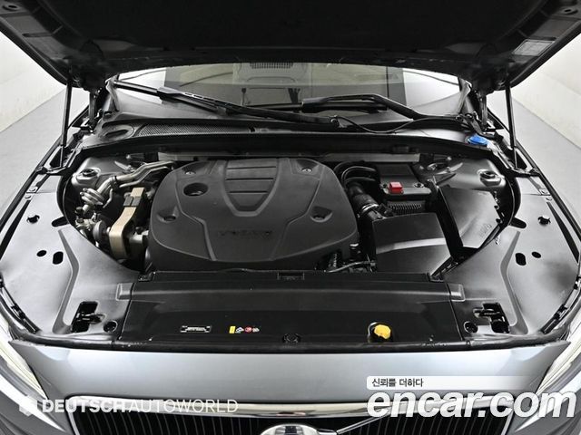 Volvo S90 D5 AWD Momentum 2017 — фото 6