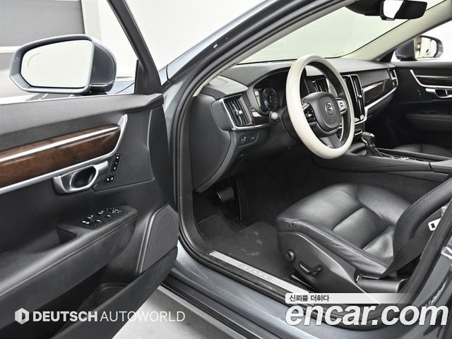 Volvo S90 D5 AWD Momentum 2017 — фото 15