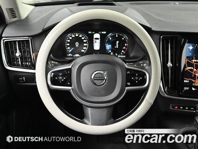 Volvo S90 D5 AWD Momentum 2017 — фото 17