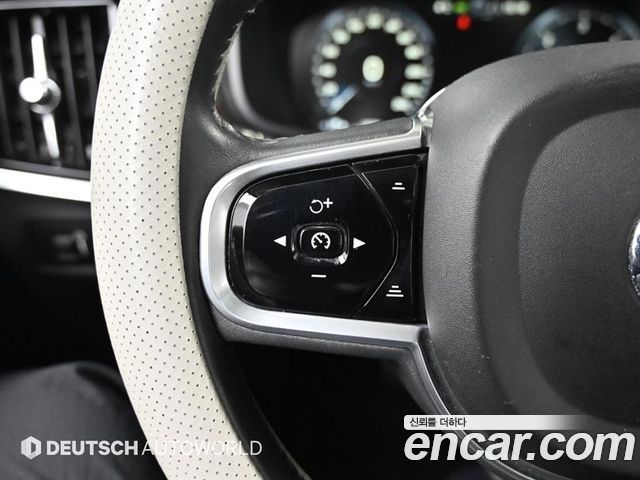 Volvo S90 D5 AWD Momentum 2017 — фото 21