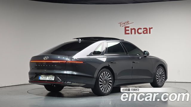 Hyundai Grandeur Hybrid (GN7) Calligraphy 2023 — фото 2