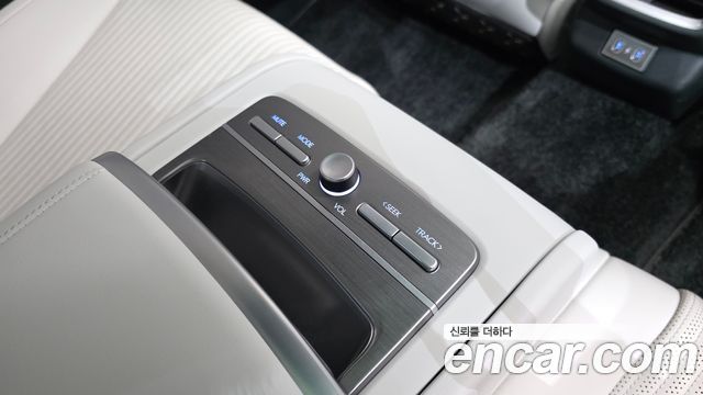 Hyundai Grandeur Hybrid (GN7) Calligraphy 2023 — фото 31