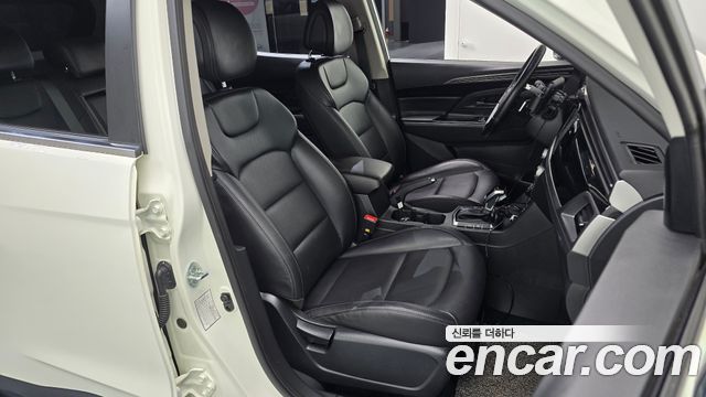 KG Mobility (SsangYong) Beautiful Korando Gasoline 1.5 2WD C5 Plus 2020 — фото 26