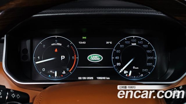 Land Rover Range Rover (IV) 4.4 SDV8 AB LWB DIESEL 2016 — фото 8