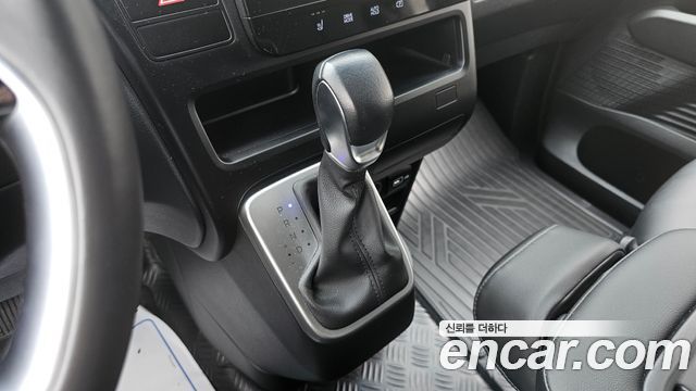 Hyundai Staria Cargo 3-Seater Modern 2023 — фото 9