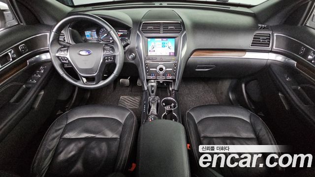 Ford Explorer 2.3 Limited 4WD 5th 2018 — фото 7