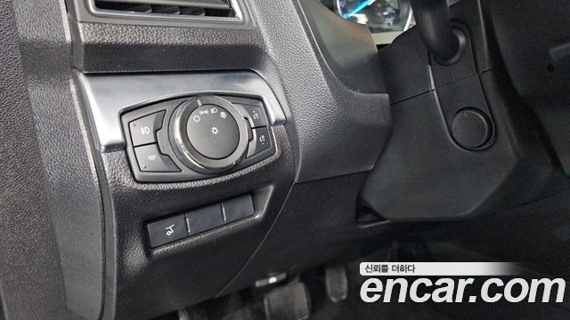 Ford Explorer 2.3 Limited 4WD 5th 2018 — фото 13