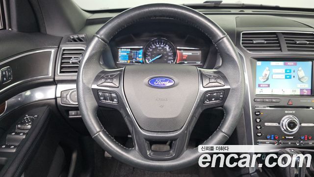 Ford Explorer 2.3 Limited 4WD 5th 2018 — фото 14