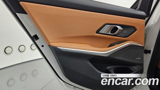 BMW 3 Series (G20) 320i M Sport 2024 — фото 25