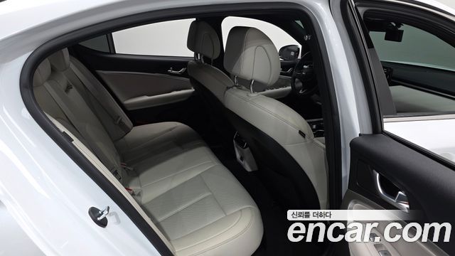 Genesis G70 Gasoline 2.5T 2WD 2024 — фото 11