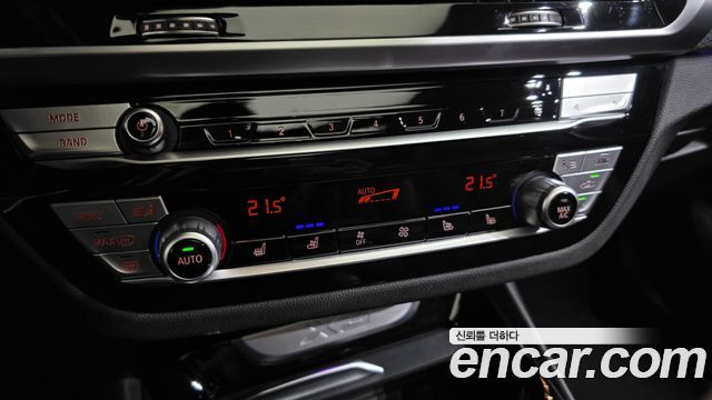 BMW X3 (G01) xDrive 20i M sports Online Exclusive Edition 2021 — фото 34