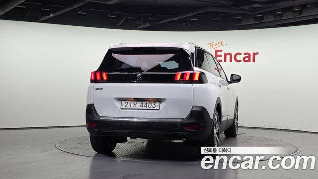 Peugeot 5008 (II) 1.6 BlueHDi Allure 2018 — фото 4