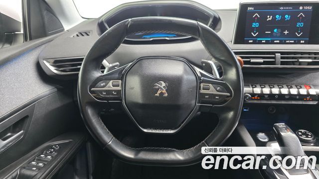 Peugeot 5008 (II) 1.6 BlueHDi Allure 2018 — фото 17