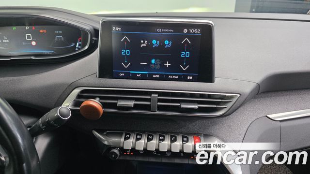 Peugeot 5008 (II) 1.6 BlueHDi Allure 2018 — фото 18