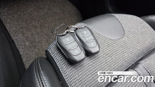 Peugeot 5008 (II) 1.6 BlueHDi Allure 2018 — фото 22