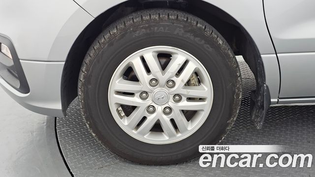 Hyundai Grand Starex Van 3-Seater Smart 2019 — фото 5