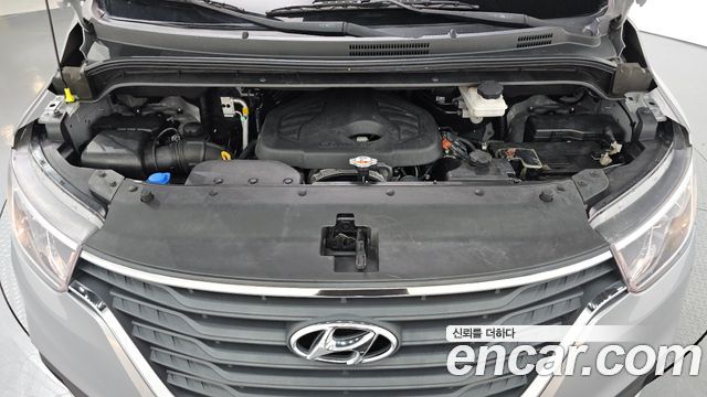 Hyundai Grand Starex Van 3-Seater Smart 2019 — фото 6