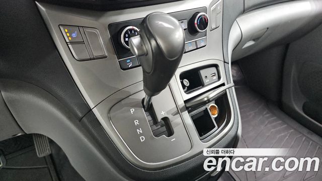 Hyundai Grand Starex Van 3-Seater Smart 2019 — фото 9