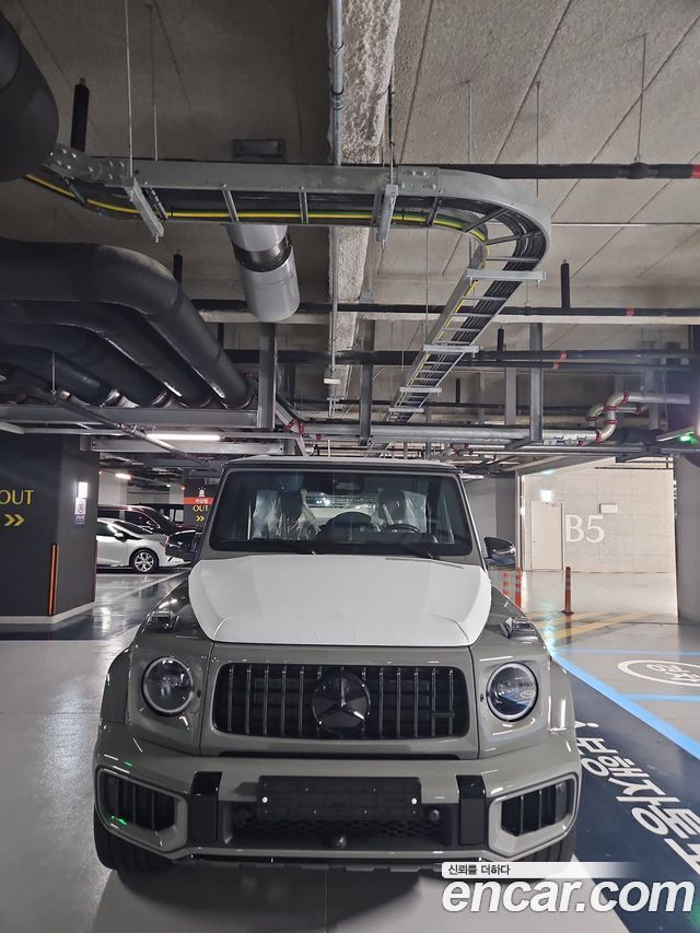 Mercedes-Benz G-Class (W465) AMG G63 Manufaktur