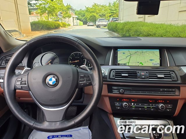 BMW 5 Series (F10) 528i xDrive 2015 — фото 8