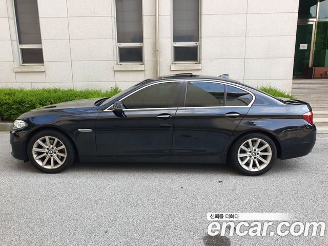BMW 5 Series (F10) 528i xDrive 2015 — фото 20