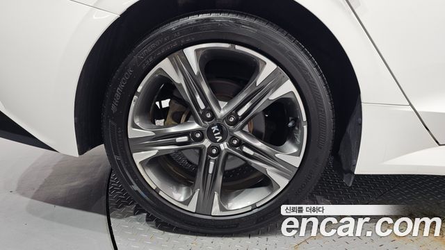Kia K5 (III) 2.0 Prestige 2020 — фото 5