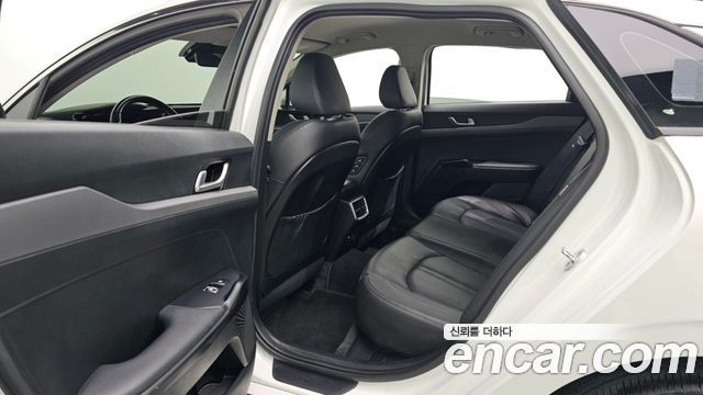 Kia K5 (III) 2.0 Prestige 2020 — фото 12